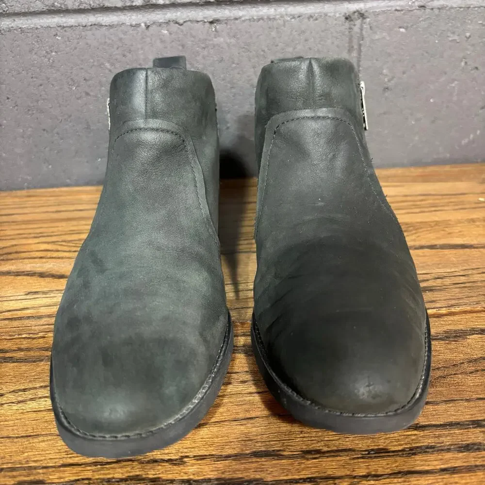 UGG Black Leather Ankle Boots Side Zip Casual Comfort Size 9